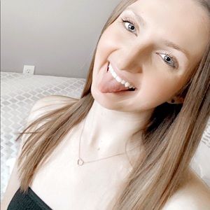 meet ur posher, emma